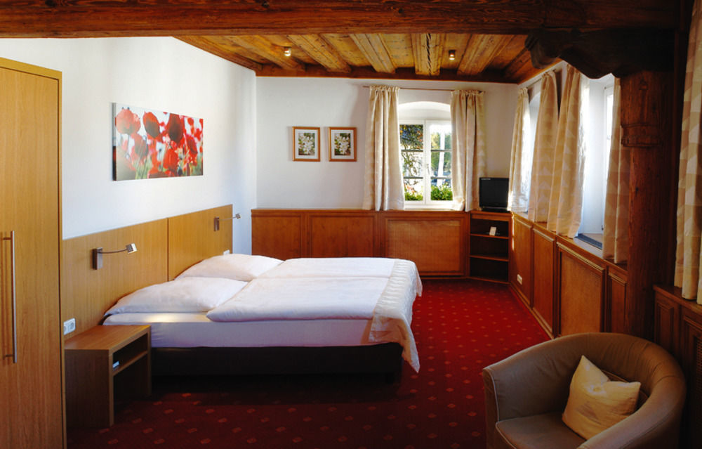 Landgasthof Und Hotel Weisser Lowe Eckental Exteriér fotografie